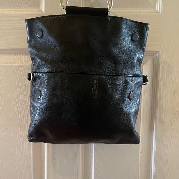 CYNTHIA ROWLEY BLACK LEATHER CONVERTIBLE FOLD-OVER SATCHEL TOTE . - Picture 2 of 12